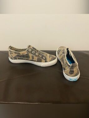 Blowfish Camo Slip-On Sneakers in Tan & Green